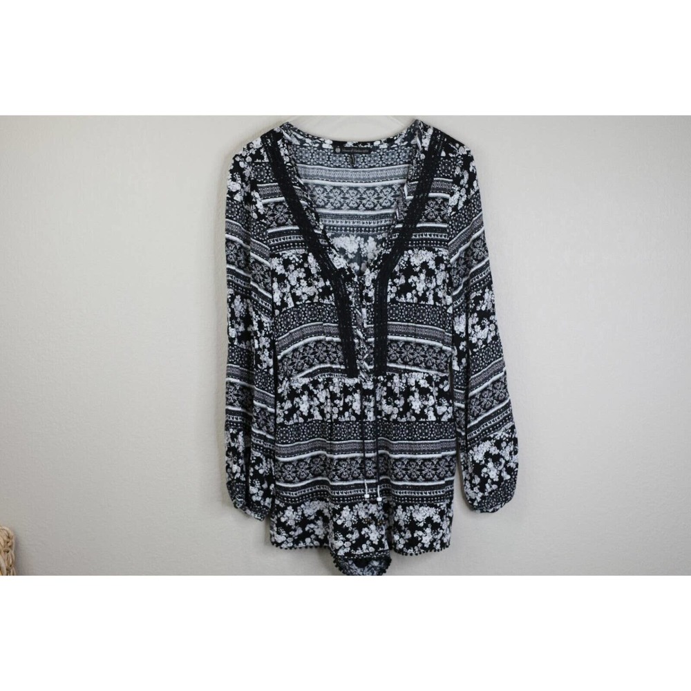 House Of Harlow Jumper Women XS Black White Boho Beachy Vibe‎ Core